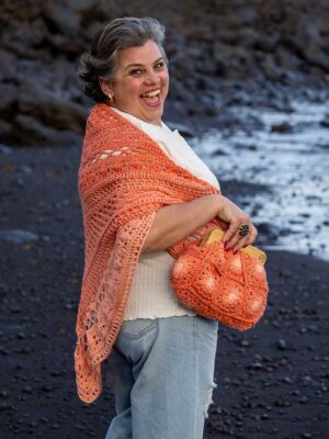 Bolso granny hecho en crochet color naranja