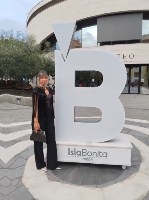 Betsaida Jorge presenta “Capa Bohemia Nocturna” en los Premios Isla Bonita Moda al Talento Made in La Palma